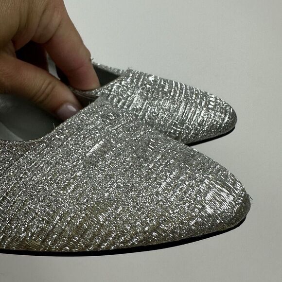 Pierre Dumas Designer Collection Silver Metallic Sling Back Heel Pointed 8.5M - Picture 9 of 13